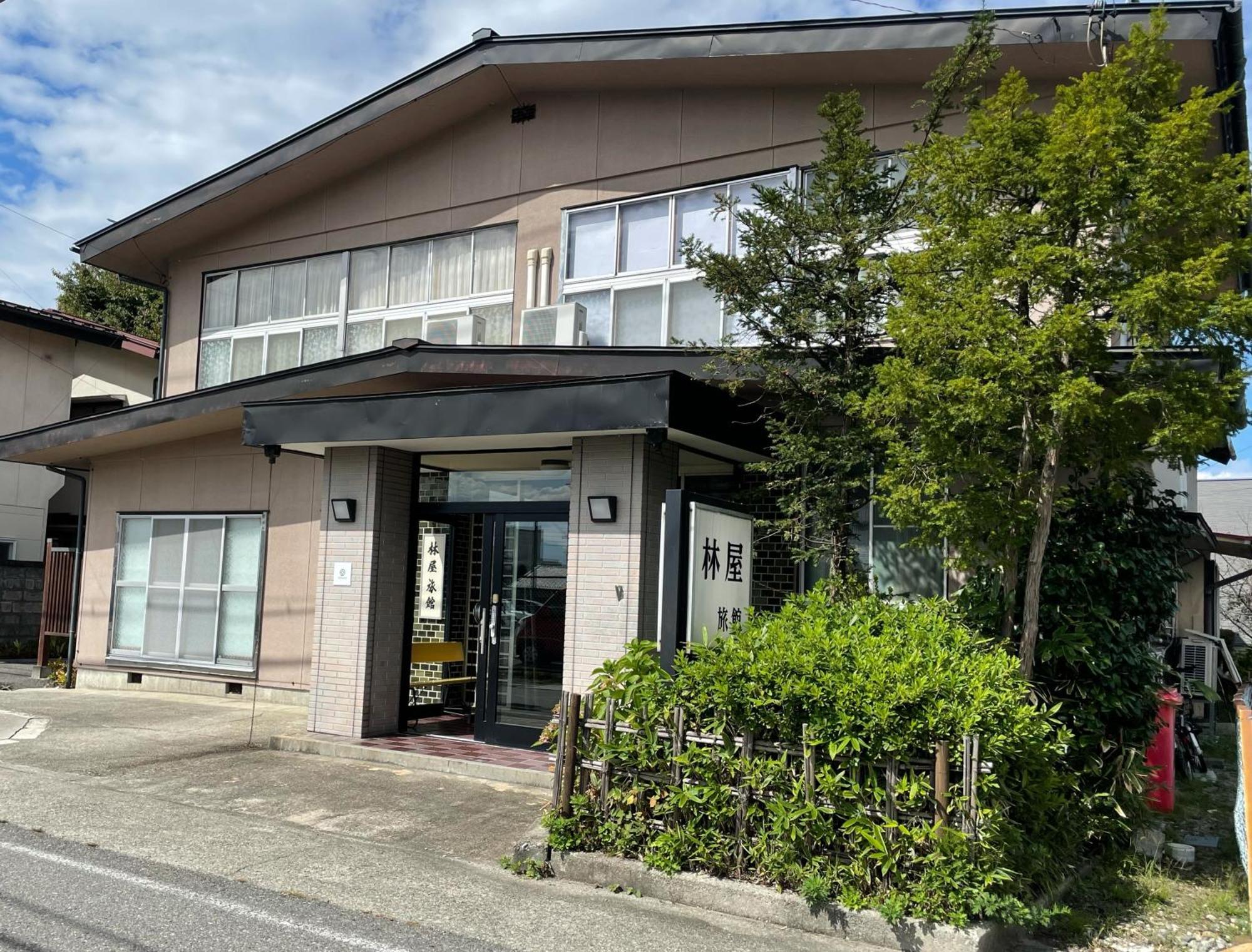 北アルプス麓のゲストハウス林屋 Ōmachi Exteriör bild